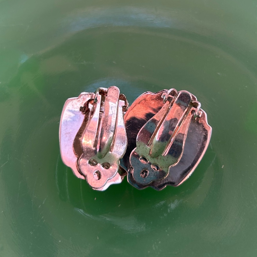 Vintage Sterling shell clip back earrings - Picture 6 of 9